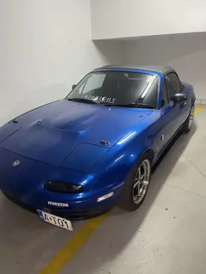 Mazda MX-5 EUNOS Japan Import