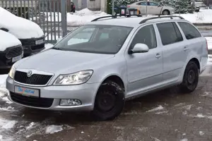 Skoda Octavia Combi Elegance AUT.|Si-Hzg|Klima|PDC|Tem