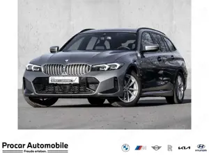 BMW 320 i M SPORT+AHK+SHZ+PANO+