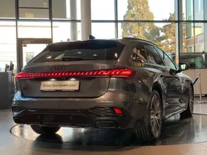 Audi A5 TFSI Avant S-line+ TechPlus-Paket Matrix ACC Bild 3