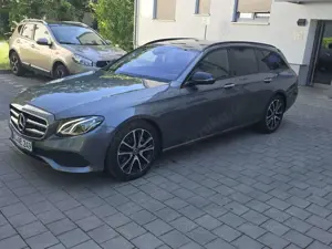 Mercedes-Benz E 220 d T 9G-TRONIC Avantgarde