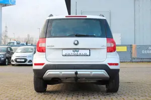 Skoda Yeti 1.2 TSI Active Outdoor/1.HAND/VOLLSHEFT/AHK Bild 5