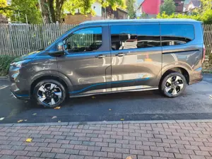 Ford Tourneo Custom L1 Tourneo Sport Aut.*ACC*LED* Bild 2