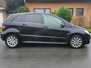 Mercedes-Benz B 180 B 180 CDI Automatik Tüv 10/2027 Bild 4