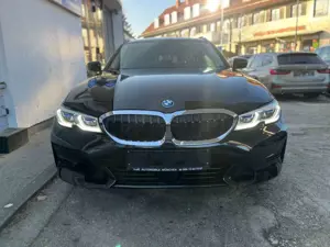 BMW 320 e xDrive Sport Line Laser+DrivAss+R-Kamera