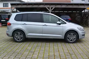 Volkswagen Touran Edition 1.5 TSI 7-Sitzer AHK APP SOFORT !