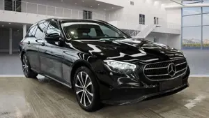 Mercedes-Benz E 300 de Burmest*Distro*AHK*360*LED*Leder*Night