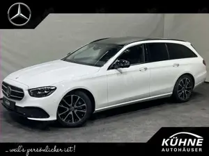 Mercedes-Benz E 220 T d Avantgarde Night Pano 360° Burm Distro