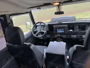 Land Rover Defender 110 Station Wagon SE Bild 5