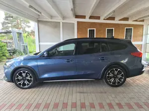 Ford Focus Focus Turnier 2.0 EcoBlue Start-Stopp-System Aut. ACTIVE