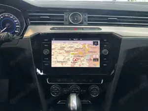 Volkswagen Passat Variant Highline 1.8 TSI DSG Navi ACC Kamera Massa Bild 3