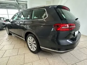 Volkswagen Passat Variant Highline 1.8 TSI DSG Navi ACC Kamera Massa Bild 5