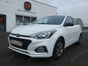 Hyundai i20 Advantage Automatik *KLIMA*ALU*KAMERA*PDC*