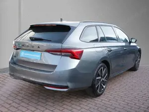 Skoda Octavia Combi 1.5 eTSI Sportline Head Up 360 LED Maxtri... Bild 4