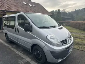 Renault Trafic 2.0 dci Bild 3