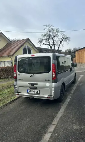 Renault Trafic 2.0 dci Bild 5