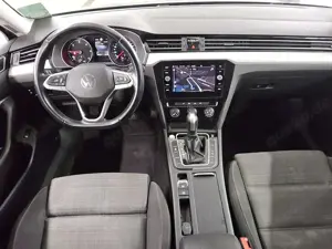 Volkswagen Passat Var. 2.0 TDI Business Navi LED PDC ACC Bild 5