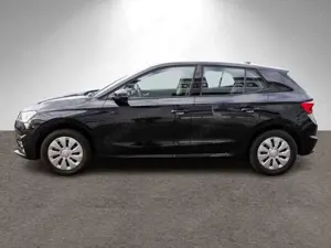 Skoda Fabia Essence 1.0 TSI LED Klima PDC SHZ Bild 4