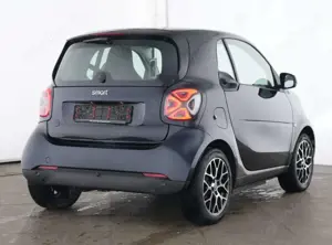 smart forTwo EQ cp. prime EXCLUSIVE:THE SAPPHIRE-FIRE! Bild 4