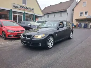 BMW 320 d xDrive Touring NAVI+XENON+KLIMA+PDC