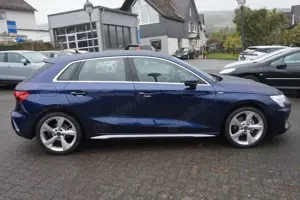 Audi A3 Sportback 110 kW TDI S line Schiebedach;Autom Bild 4