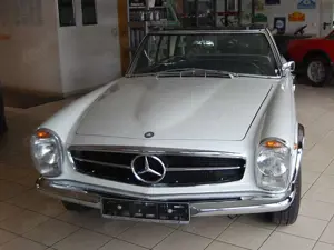Mercedes-Benz SL 230 W113