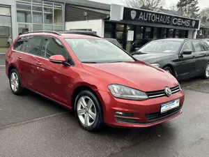 Volkswagen Golf Comfortline Xenon ACC AHK Navi SHZ PDC