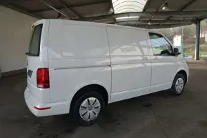 Volkswagen T6.1 Transporter T6.1 Kastenwagen T6.1 Transporter Heckklappe Kamer Bild 4