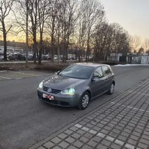 Volkswagen Golf Golf - 1.6FSI-Automatik-Rückfahrkamara*