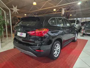 BMW X1 sDrive 18 i+NAVI+KLIMA+SHZ+PDC+TÜV 11/27+ Bild 5
