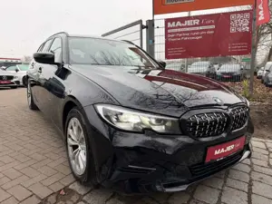 BMW 318 3 Touring*LEDER*TEMPO*LED*APPLECAR*KAMERA*