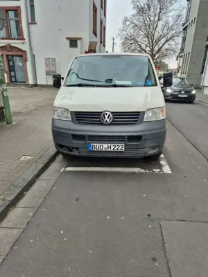 Volkswagen T5 Transporter britische  doka Motorschaden