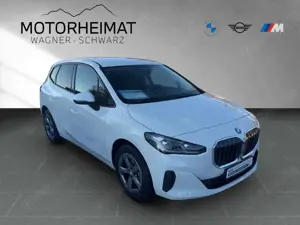 BMW 218 i Active Tourer Aut. RFK AdapLED Sonnenschutzvergl Bild 4