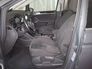 Volkswagen Touran R-Line 1.5TSI DSG 344,-ohne Anzahlung 7-Sitzer Pa Bild 2