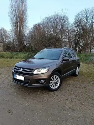 Volkswagen Tiguan 2.0 TDI DPF BlueMotion Technology Sport  Style