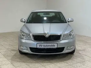 Skoda Octavia Combi 2.0 TDi Klima*SHZ*PDC*Standheizung Bild 2
