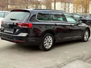 Volkswagen Passat Variant 2.0 TDI DSG Business - ACC LED Bild 4