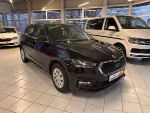 Skoda Fabia Selection DSG*Parkpilot*DAB*SHZ*5J/100TKM Garantie Bild 4