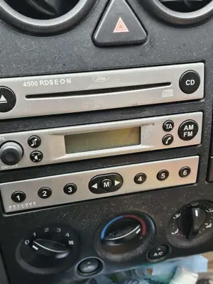 Ford Fusion 1.6 TDCI + Bild 4