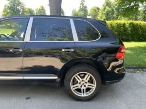 Porsche Cayenne Tiptronic Bild 3
