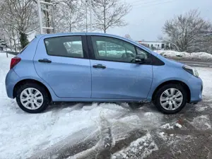 Toyota Yaris Yaris  5-Türer 1.0 VVT-i Life Bild 3