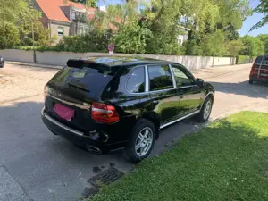 Porsche Cayenne Tiptronic Bild 4