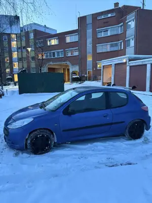 Peugeot 206 +Plus Bild 4