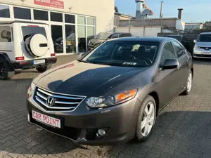 Honda Accord Elegance KLIMAAUT/SHZ/PDC/WENIG KM