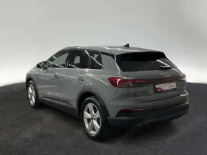 Audi Q4 e-tron 45 210 kW VIRTUAL LED PDC RFK NAVI Bild 4