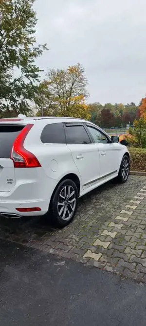 Volvo XC60 D5 AWD Geartronic Linje Inscription Bild 4