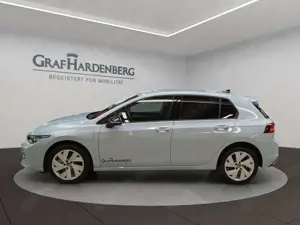 Volkswagen Golf 1,5 eHybrid DSG Life ACC Kamera AHK Navi Bild 2