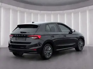 Skoda Fabia TOUR 1.0TSI*Voll-LED R-Kam digCockp Tempo Bild 4