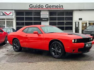 Dodge Challenger SXT 3.6 V6 AWD + Gasanlage + Navi + PDC