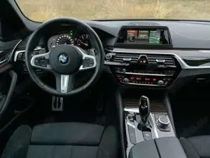 BMW 530 530i xDrive Touring Aut. Bild 4